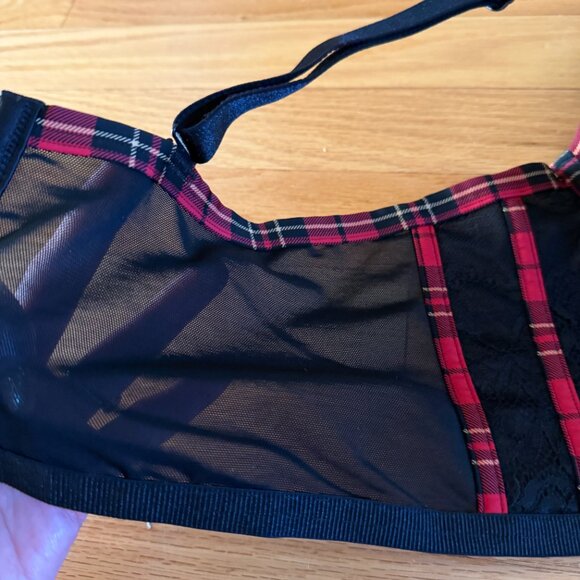 Torrid XO Plunge Push-Up Bra Noelle Plaid Jester Red Plus Size 42DD - Picture 13 of 16